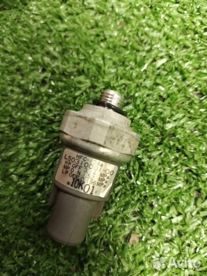 Датчик кондиционера Mazda 3 Bk седан 2.0 bkep 2008