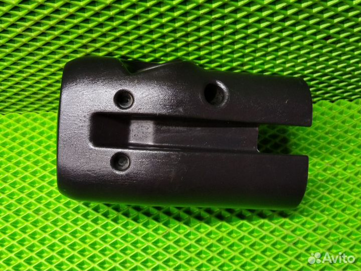 Кожух рулевой колонки Mitsubishi carisma