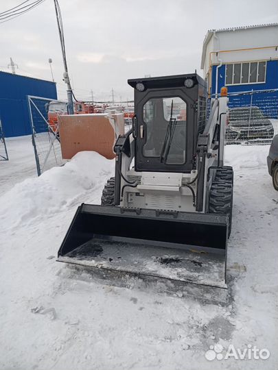 Мини-погрузчик Bull SL700, 2024