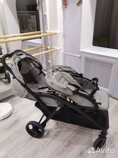 Коляска для погодок Коляска для двойни