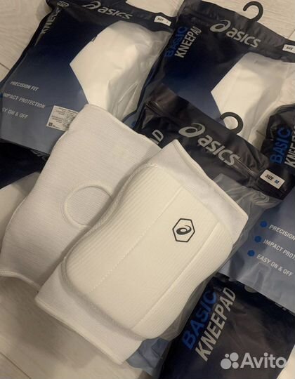 Наколенники