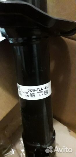 Оригинальный амортизатор передний правый honda