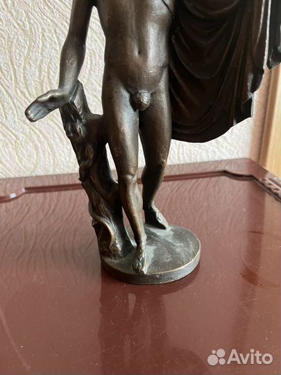 Статуэтка Аполон