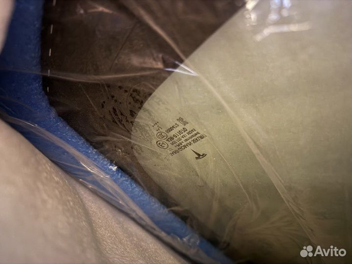 Стекло лобовое tesla model 3