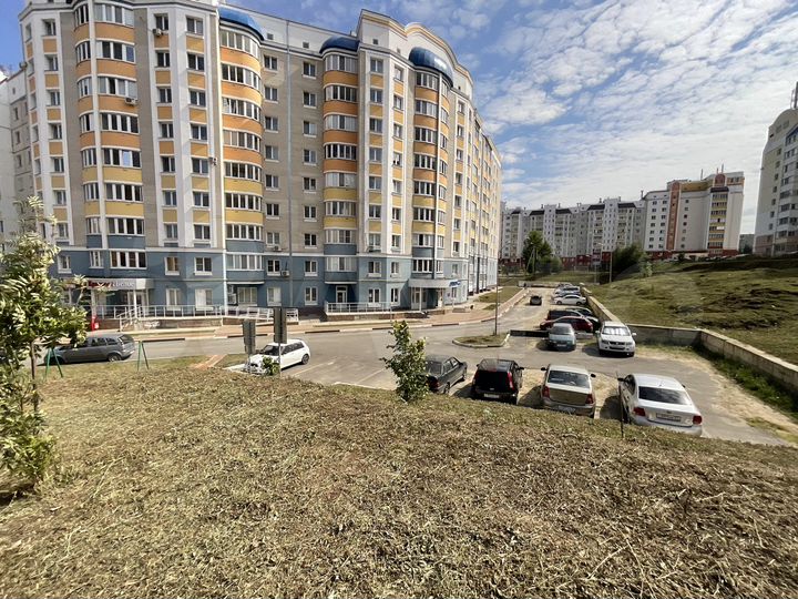 Торговое помещение, 27 м²