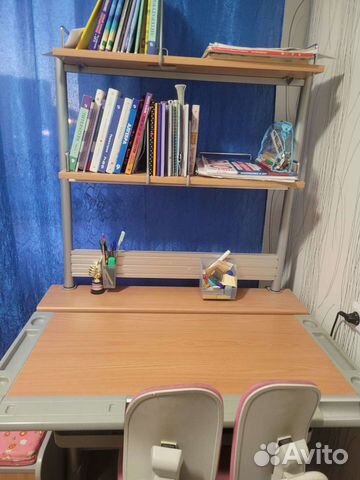 Письменный стол и кресло