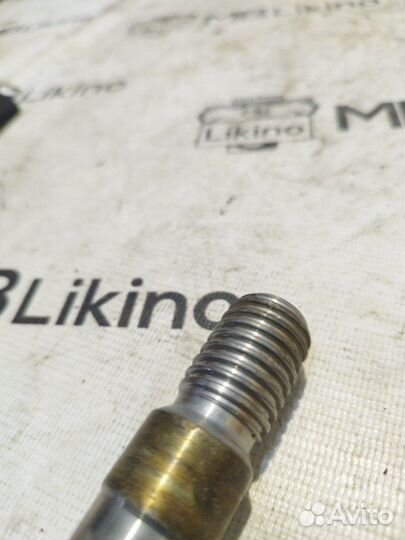 Крюк буксировочный Mercedes W221 Rest