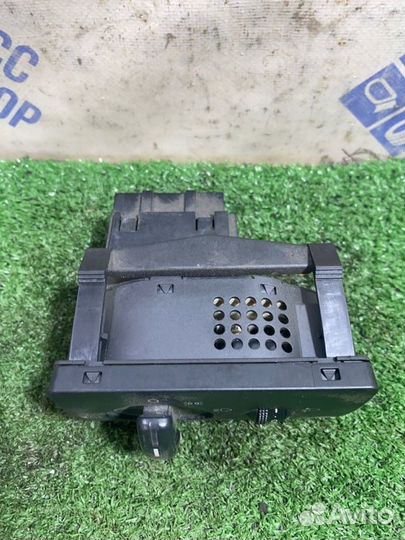 Блок управления светом Ford Fusion хэтчбек 1.4