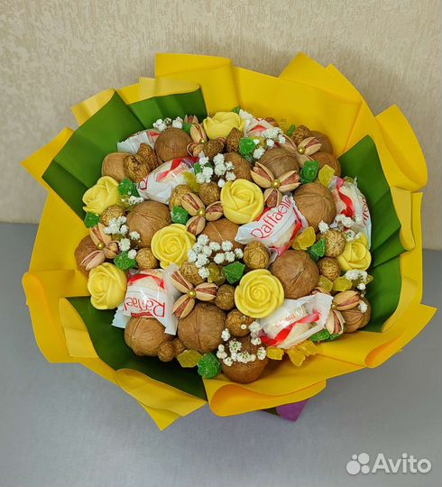 Ореховые букеты и корзины