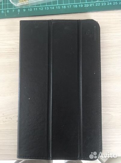 Планшет LG V-500