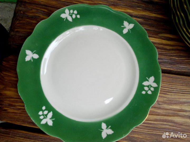 Тарелки Коростенского фарфорового завода