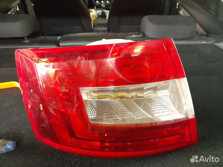 Задний левый фонарь octavia а7