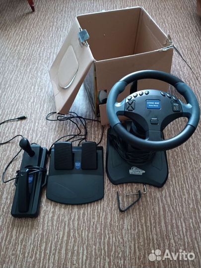Игровой руль с педалями и коробкой передач