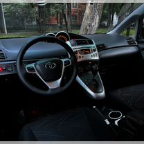 Toyota Verso 1.8 CVT, 2011, 280 000 км, с пробегом, цена 995 000 руб.
