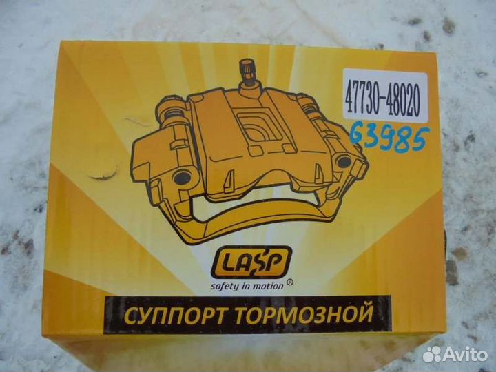 Суппорт задний правый Toyota Harrier MCU15 1MZ-FE