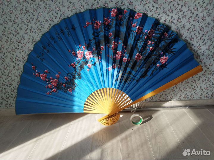 Веер настенный