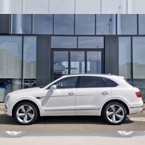 Bentley Bentayga 6.0 AT, 2017, 42 000 км, с пробегом, цена 13 200 000 руб.