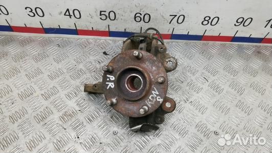 Ступица передняя правая ford focus 2 (KDN08N901)