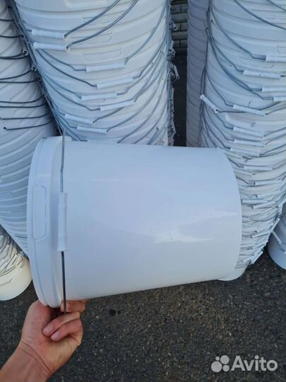 Вёдра 20л. В наличии. Пищевые с крышкой.Как новые