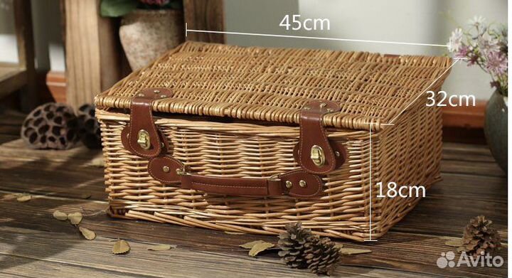 Корзина для пикника с посудой новая