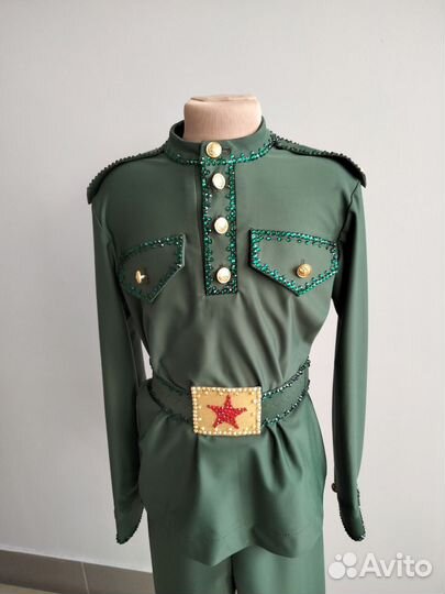 Костюм для фигурного катания