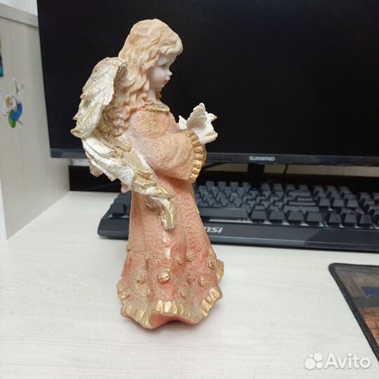 Красивая фигурка статуэтка Ангел