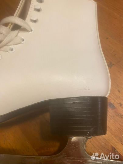 Коньки фигурные CCM Pirouette 38р