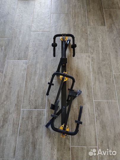 Гитарная стойка Hercules на три гитары