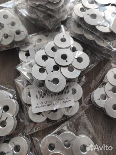 Шпульки для промышленной машинки