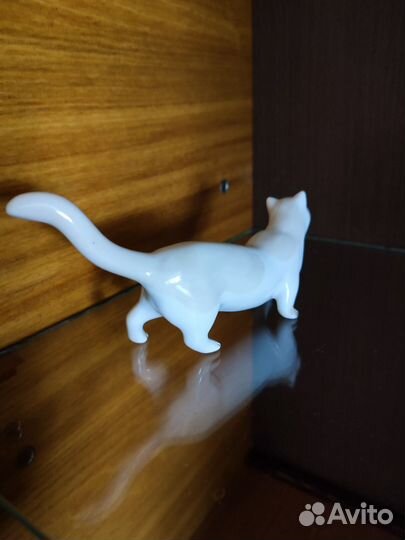 Статуэтка кот кошка манчкин фарфор сувенир