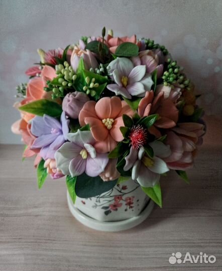 Букет из мыла в керамическом кашпо