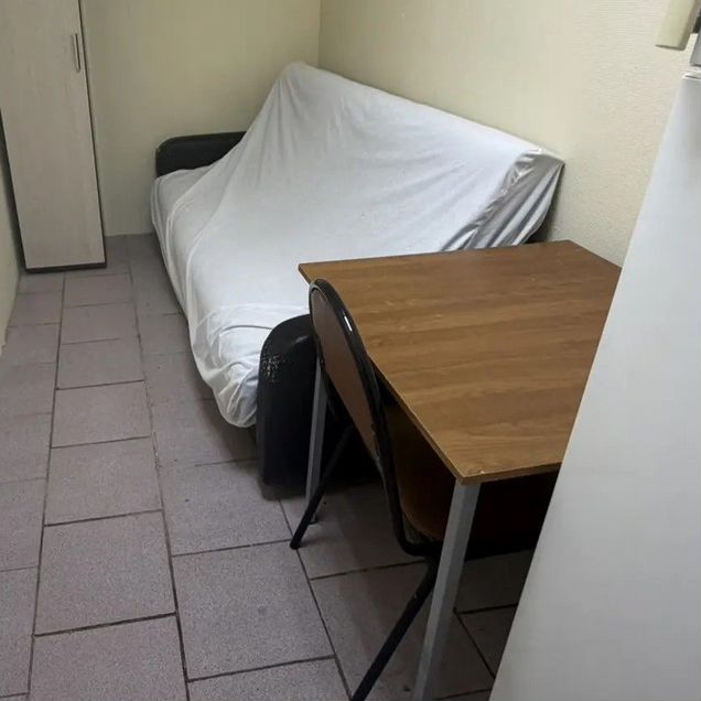 Комната 8 м² в 4-к., 2/4 эт.