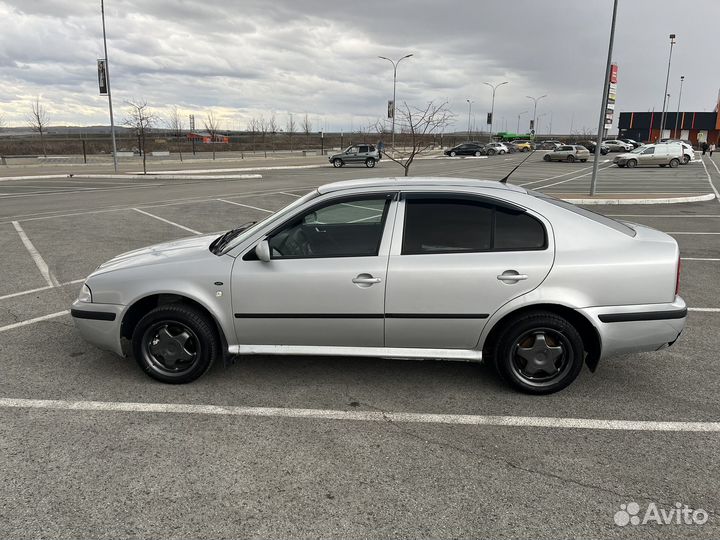 Skoda Octavia 1.6 МТ, 2002, 374 141 км