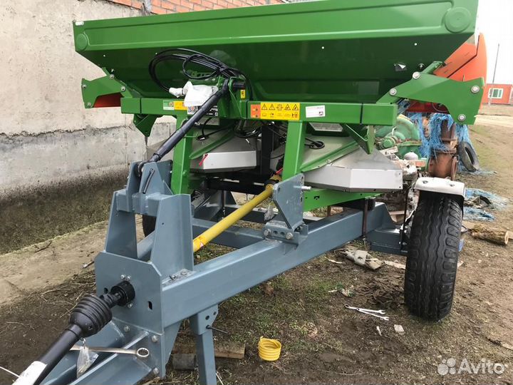 Разбрасыватель удобрений Староминский Агро Дом ТР-3,5У, 2023