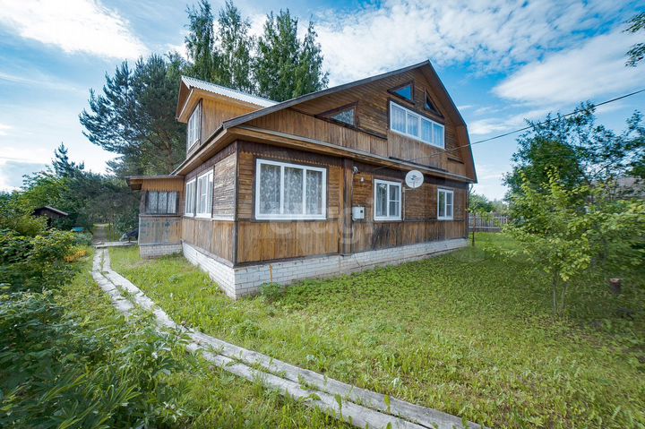 Коттедж 152 м² на участке 22 сот.