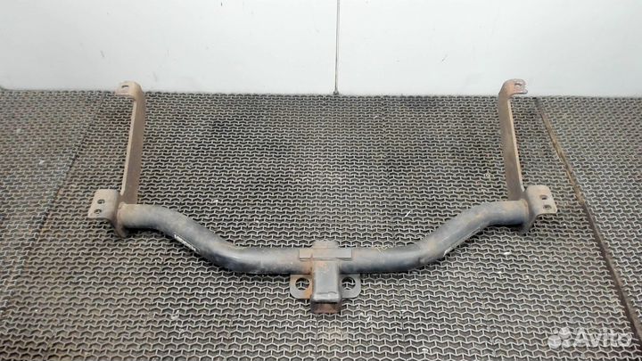 Прицепное устройство Nissan Armada, 2006