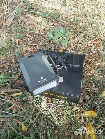 Внешний аккумулятор с автомобильной розеткой