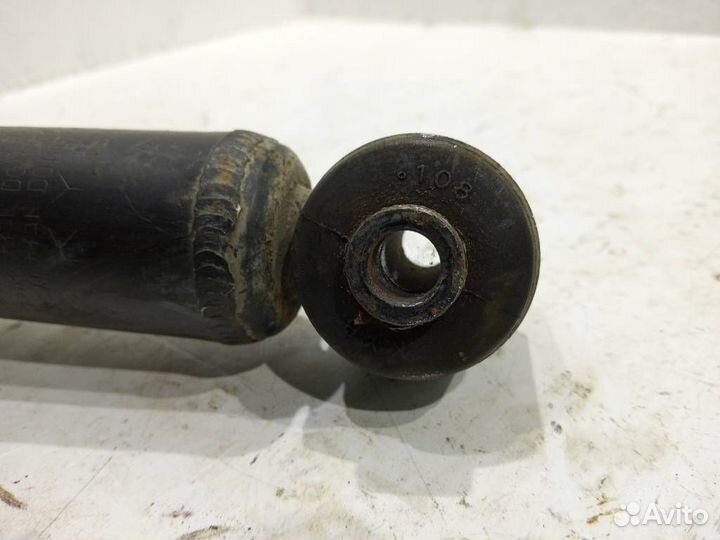 Амортизатор задний