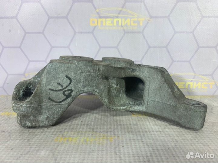 Кронштейн двигателя левый Opel Astra G Z18XE