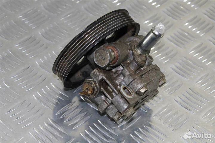 Насос Гура Mitsubishi Outlander XL