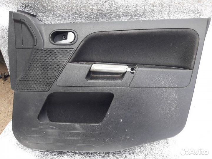 Обшивка карта двери передняя правая Ford Fusion