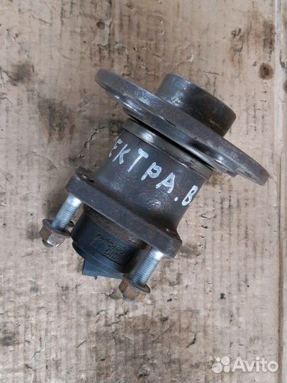 Ступица задняя Опель Вектра Б