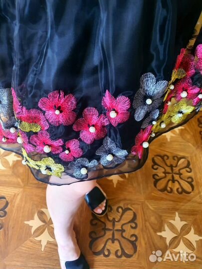 Юбка чёрная органза вышивка цветы Miu Miu