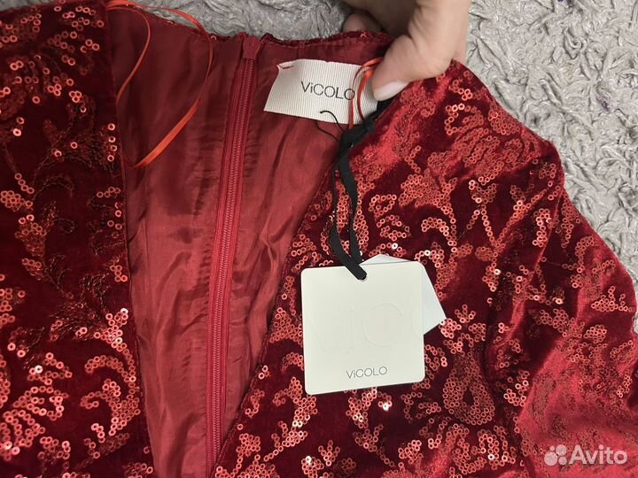 Платье в пайетках