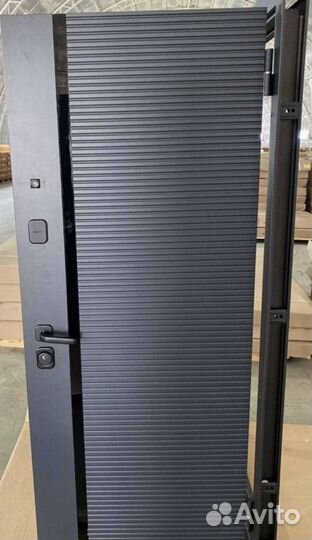 Дверь входная