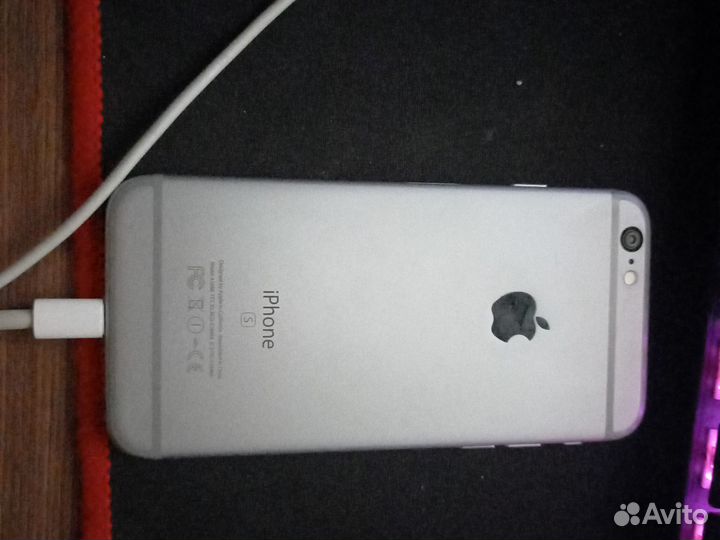 iPhone 6S, 32 ГБ