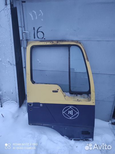 Дверь голая правая для Hino Reneger