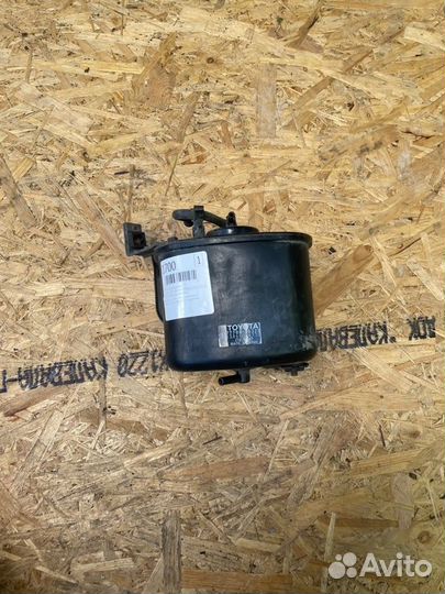 Фильтр паров топлива Toyota Land Cruiser Prado J90