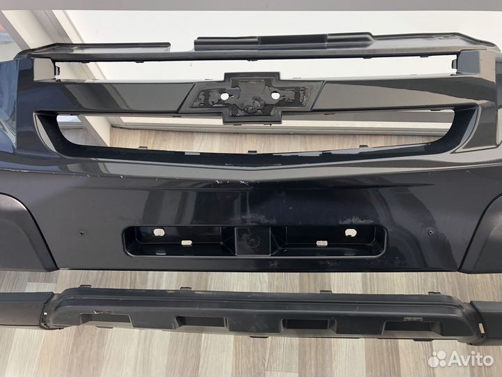 Бампер и накладка на арку Chevrolet Niva