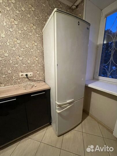 Холодильник б/у